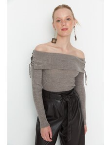 Дамски пуловер Trendyol Bare shoulder