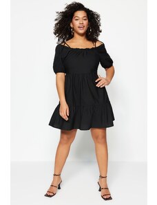 Дамска рокля. Trendyol