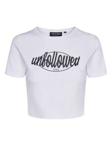 UNFOLLOWED x ABOUT YOU Тениска 'GIRLFRIEND' бяло