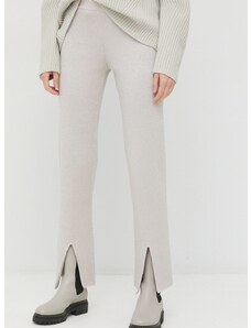 Панталон Liviana Conti в сиво със стандартна кройка, с висока талия