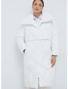 Пухено яке Calvin Klein в бяло със зимна изолация с уголемена кройка