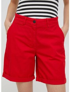 Къс панталон Tommy Hilfiger в червено с изчистен дизайн със стандартна талия