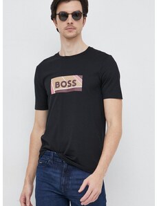 Памучна тениска BOSS в черно с принт