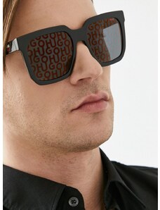 Слънчеви очила HUGO в черно