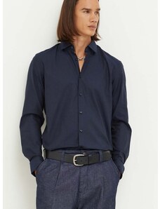 Памучна риза HUGO мъжка в тъмносиньо с кройка по тялото с класическа яка