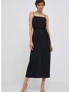 Рокля Calvin Klein в черно дълга със стандартна кройка