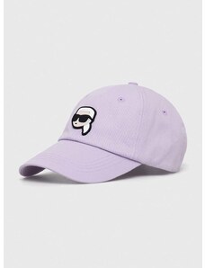 Памучна шапка с козирка Karl Lagerfeld в лилаво с апликация