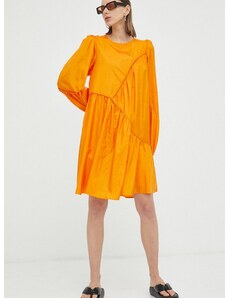 Рокля Gestuz HeslaGZ в оранжево къс модел с уголемена кройка