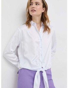 Риза Guess дамска в бяло със стандартна кройка с класическа яка