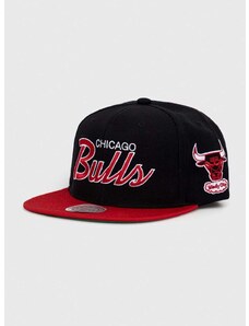 Шапка с козирка Mitchell&Ness Chicago Bulls в черно с десен
