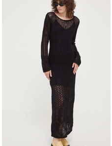 Памучна рокля Herskind в черно дълъг модел със стандартна кройка