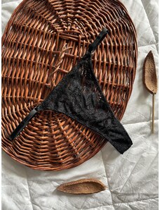Произведено в България Дантелена прашка "Black Swan" Underwear
