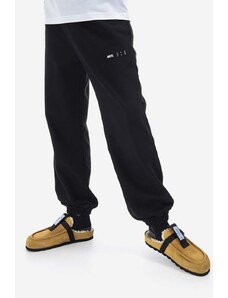Памучен спортен панталон MCQ в черно с изчистен дизайн
