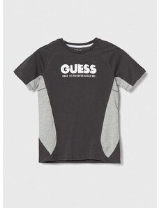 Детска памучна тениска Guess в сиво с десен