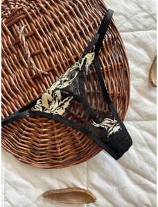 Произведено в България Дантелена прашка "Flower Sun" Underwear