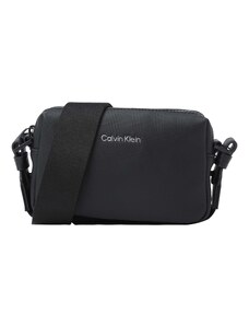 Calvin Klein Чанта за през рамо тип преметка 'MUST' черно / сребърно
