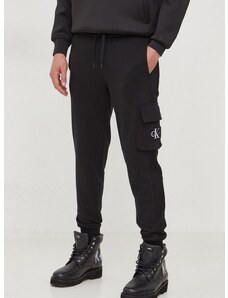 Памучен спортен панталон Calvin Klein Jeans в черно с изчистен дизайн J30J324683