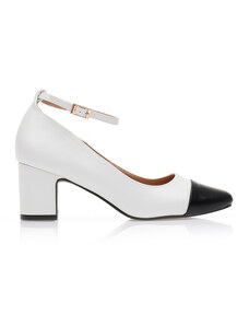 Tsoukalas Обувки на ток в бял цвят, от изкуствена кожа, с черен детайл и каишка на глезена.