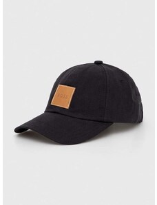 Памучна шапка с козирка BOSS в черно с апликация 50508554