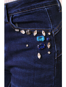 Addict Boutique Еластични дамски дънки със сини камъни