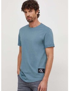 Памучна тениска Calvin Klein Jeans в синьо с апликация J30J323482