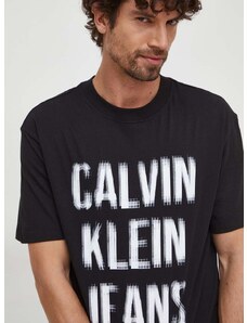 Памучна тениска Calvin Klein Jeans в черно с принт J30J324648