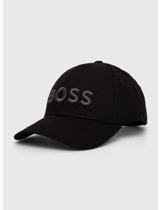 Памучна шапка с козирка BOSS в черно с апликация 50505571