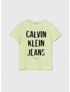 Детска памучна тениска Calvin Klein Jeans в зелено с принт