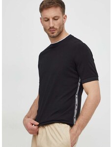 Тениска Karl Lagerfeld в черно с апликация
