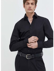Памучна риза HUGO мъжка в черно с кройка по тялото класическа яка 50508294