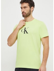 Памучна тениска Calvin Klein в зелено с принт KM0KM00971
