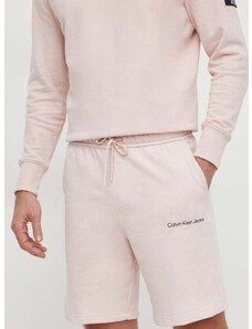 Памучен къс панталон Calvin Klein Jeans в розово J30J325133