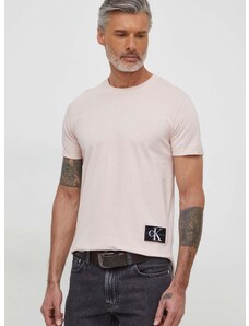 Памучна тениска Calvin Klein Jeans в кафяво с апликация J30J323482