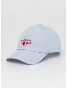 Памучна шапка с козирка HUGO в синьо с апликация 50513475