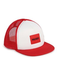 Детска шапка с козирка HUGO в бежово с апликация