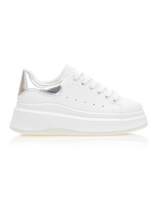 Tsoukalas Спортни обувки в бял цвят, от изкуствена кожа със сребрист детайл