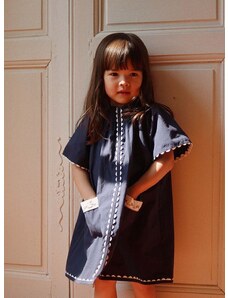 Детска памучна рокля Konges Sløjd в тъмносиньо къса разкроена