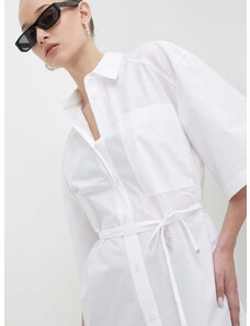 Памучна риза HUGO дамска в бяло със свободна кройка с класическа яка 50512828