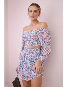 Kesi Set with beige flowers