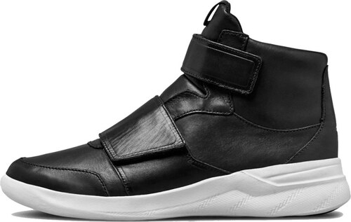 under armour charged pivot mid