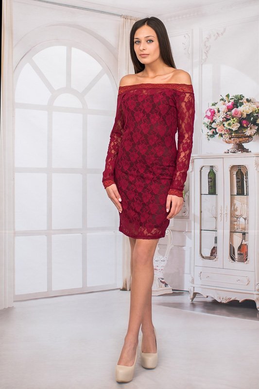 JULIA Елегантна дантелена рокля