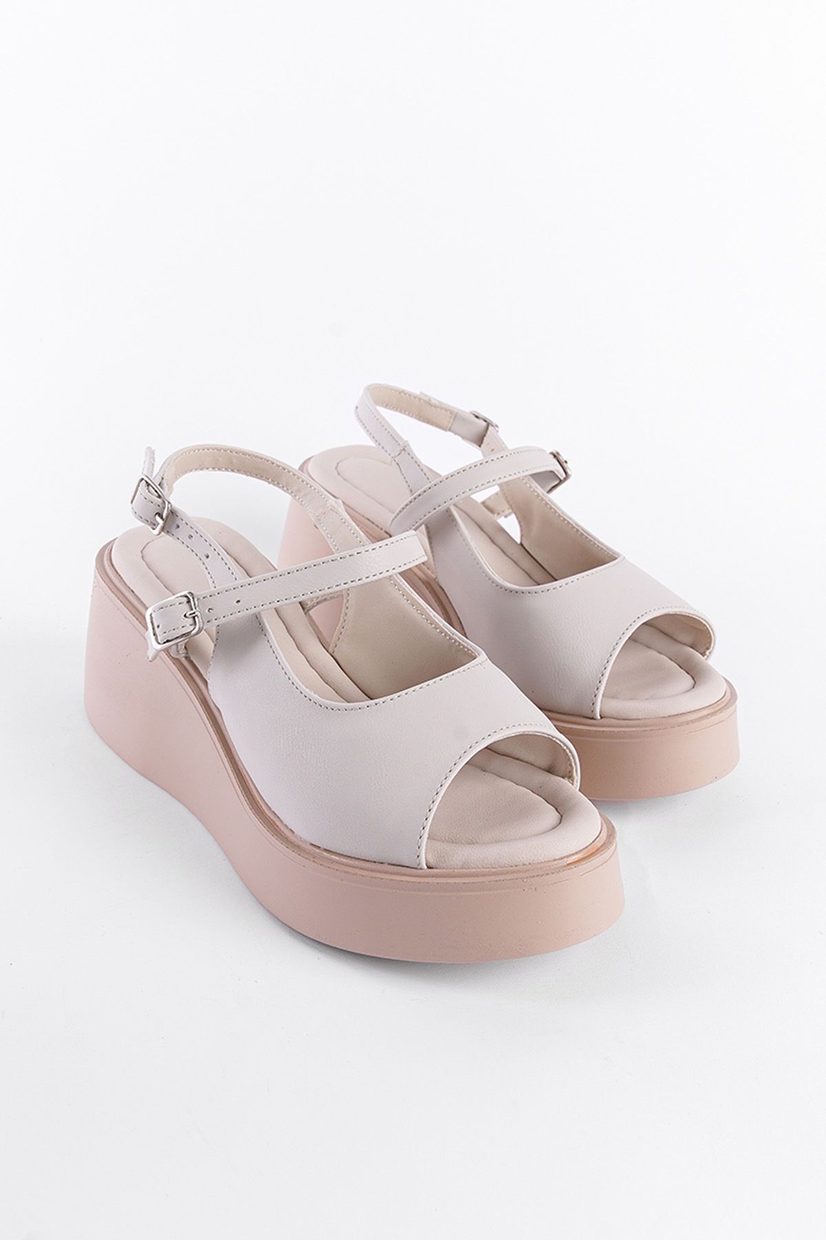 Capone Outfitters Women Sandals