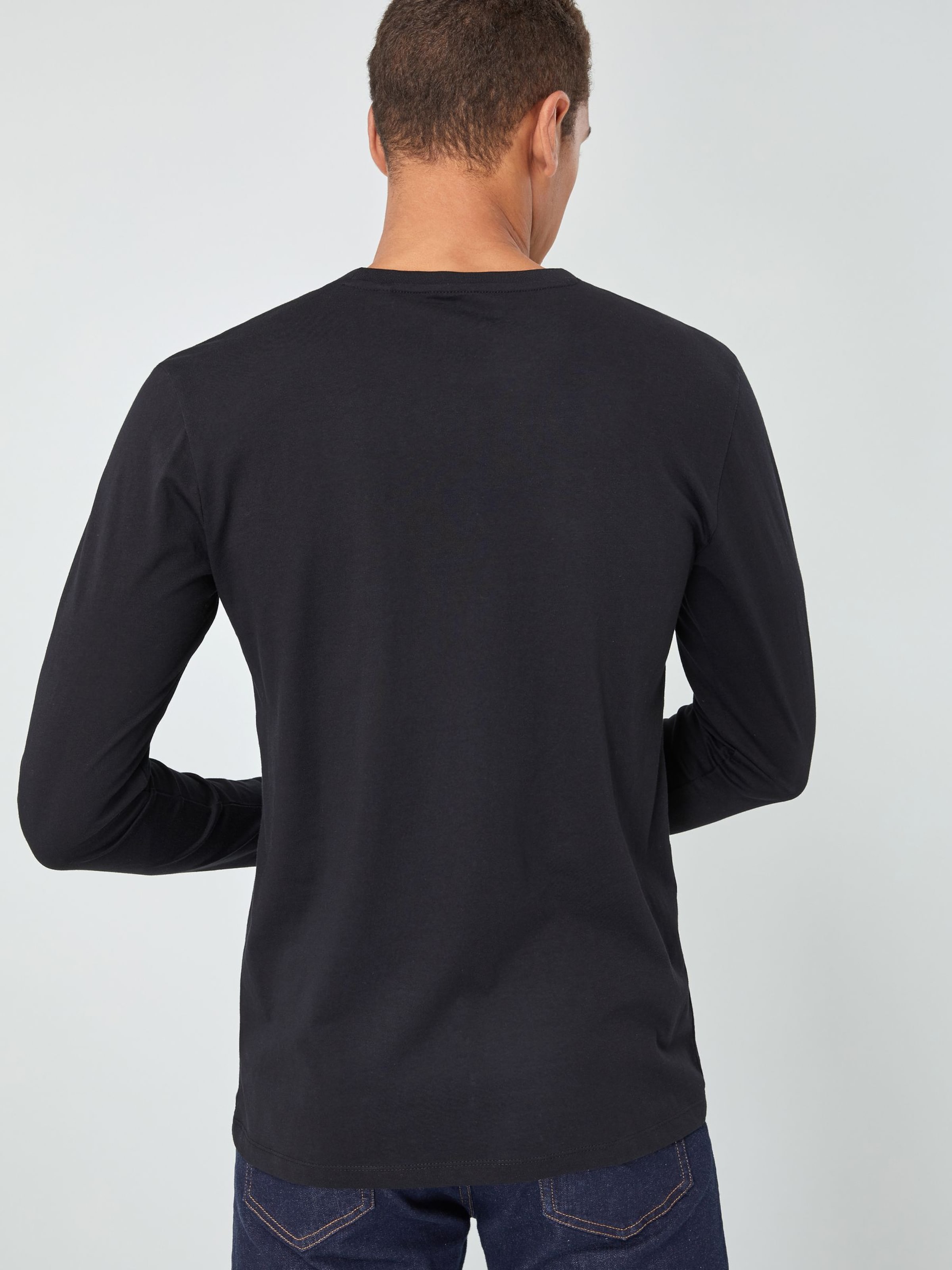 Next Тениска черно