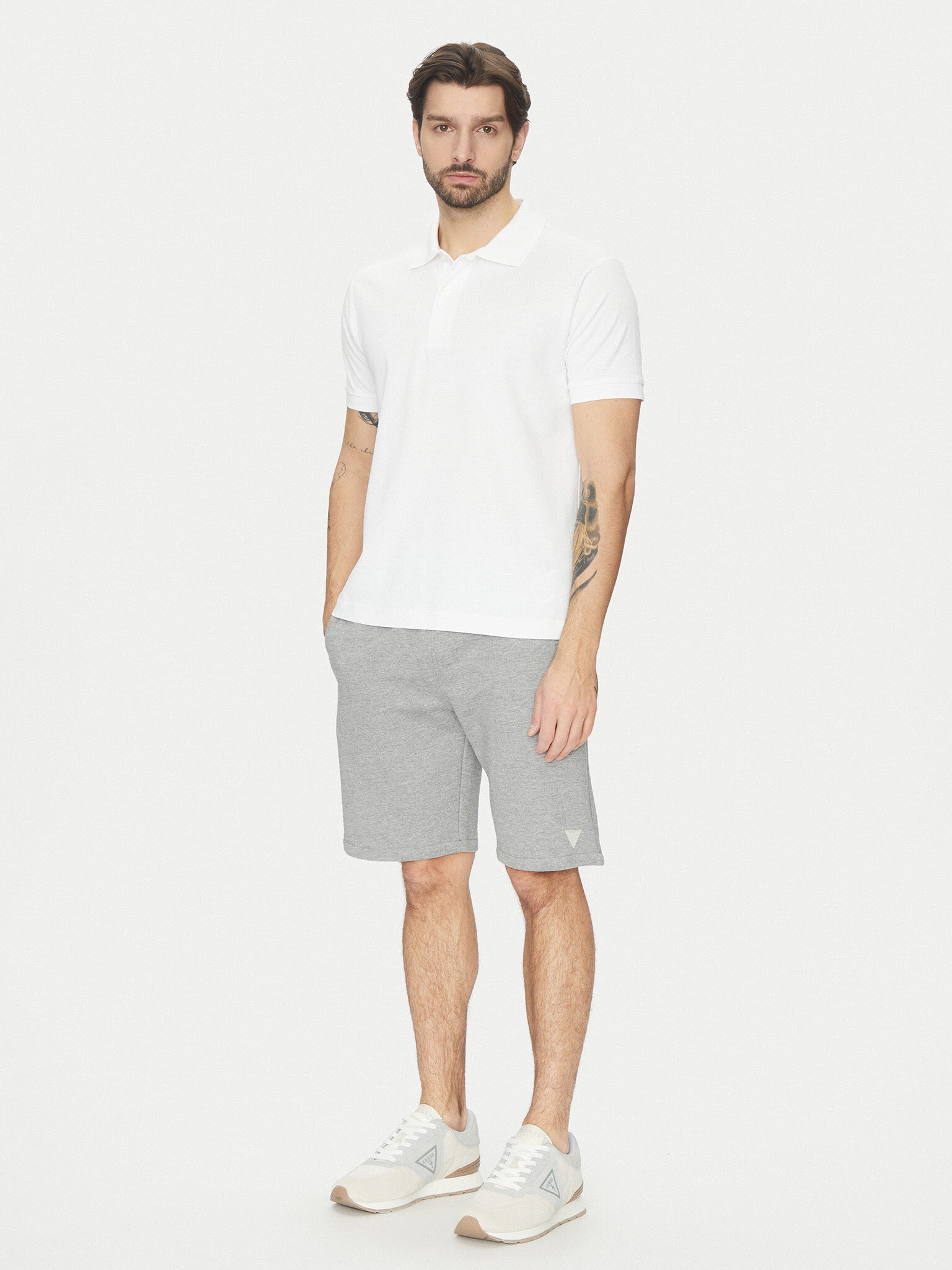 Спортни шорти Guess