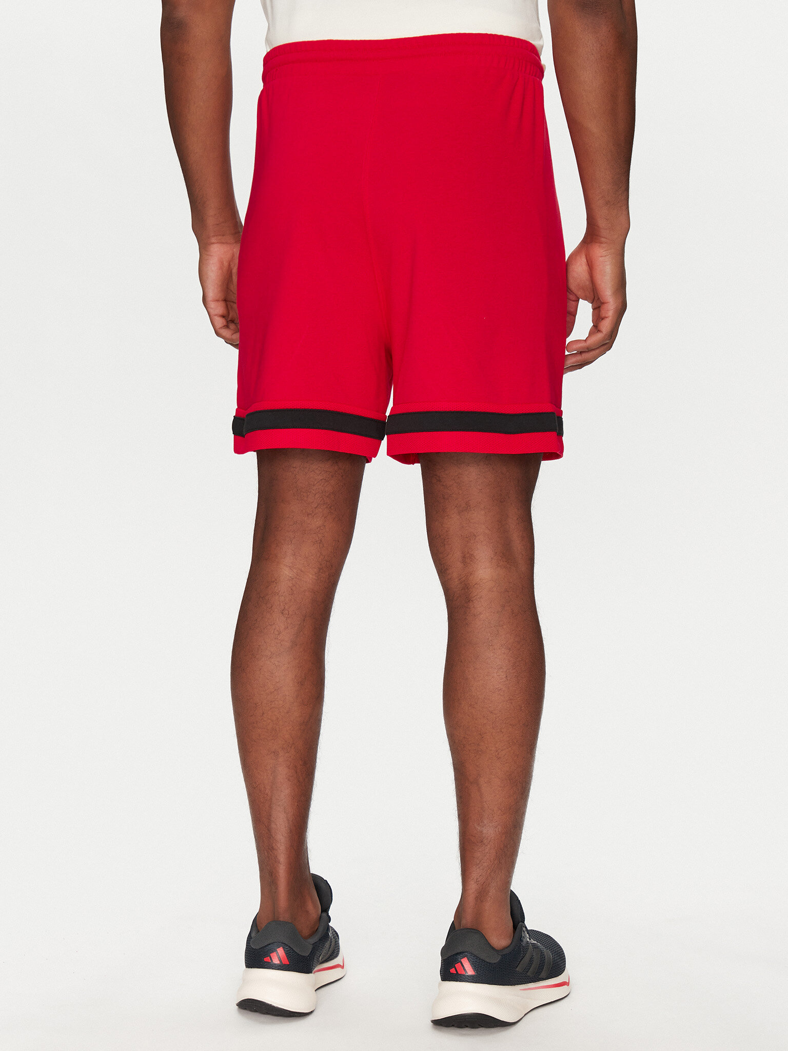 Спортни шорти adidas