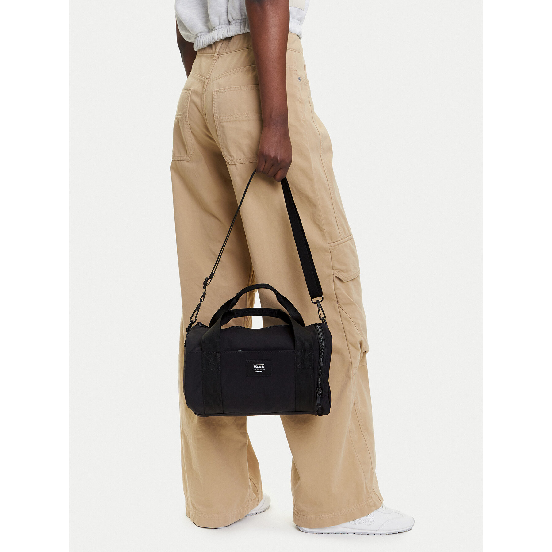 Сак Vans Barreled Midi Bag VN000MNSBLK1 Черен