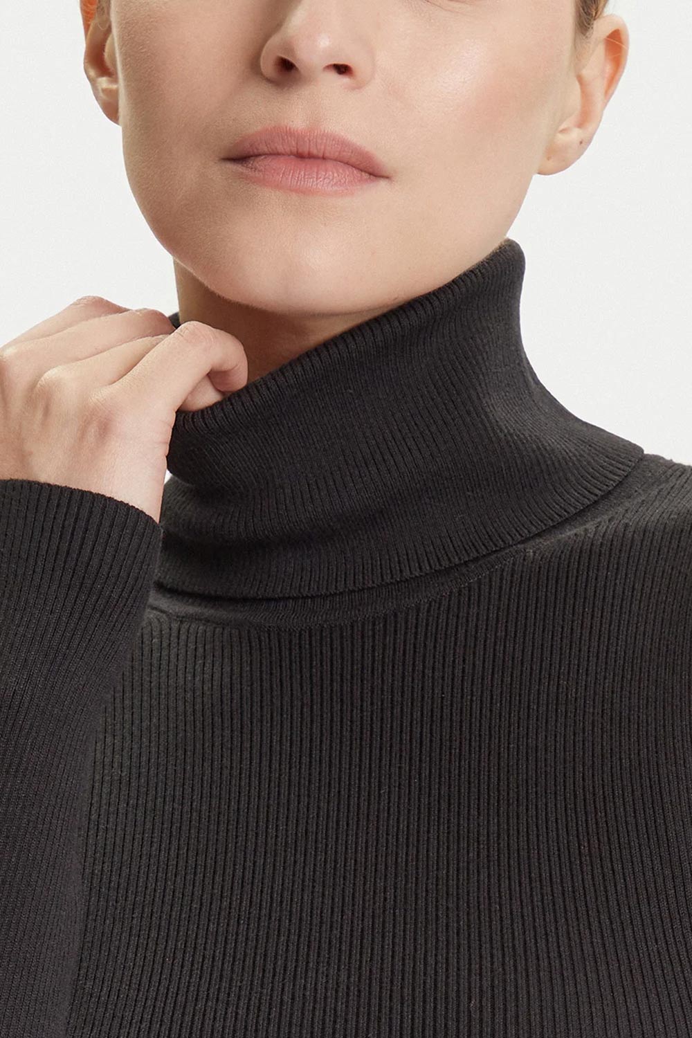 CALVIN KLEIN Плетено Woven Label Roll Neck LV047D350G UB1 black