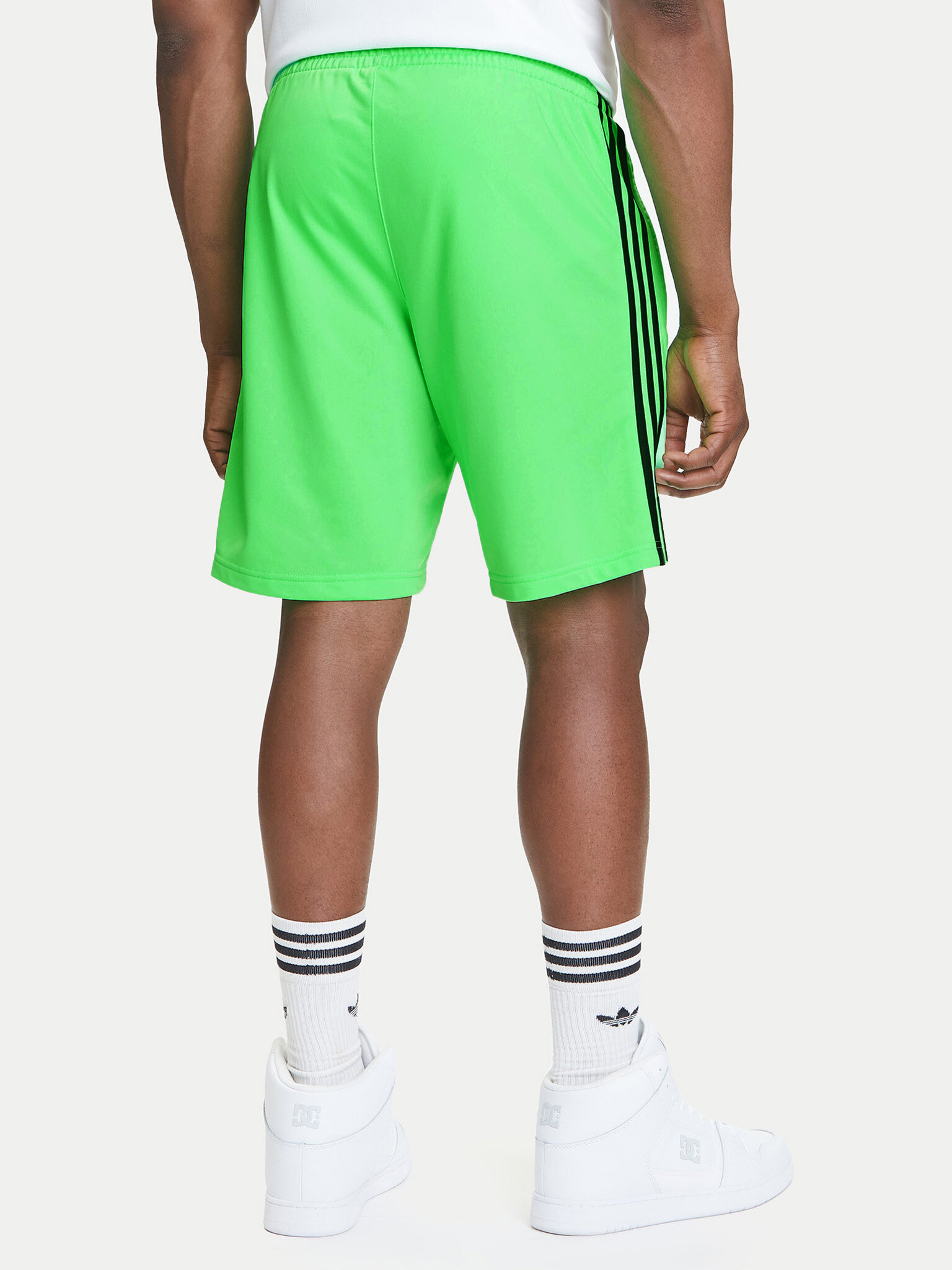 Спортни шорти adidas