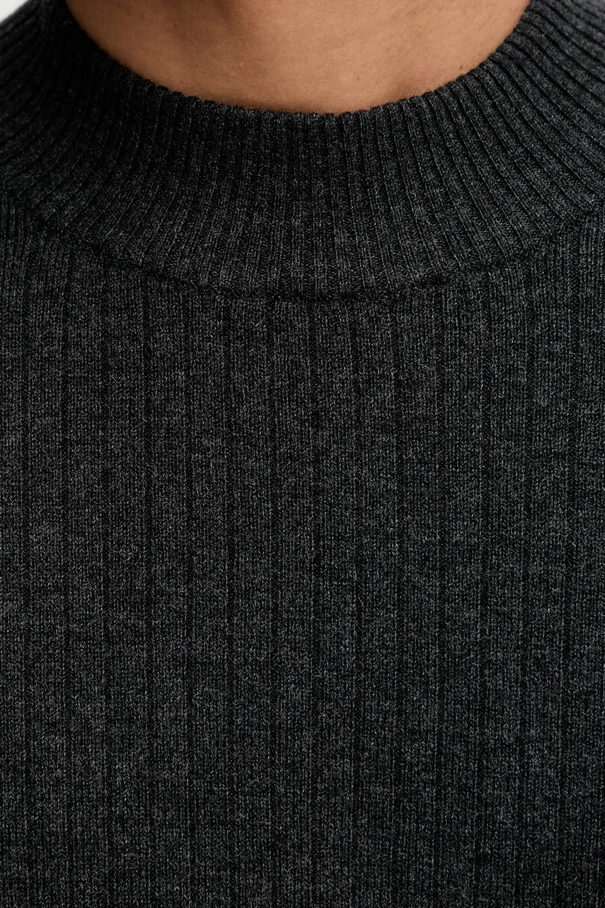 Пуловер с вълна Filippa K