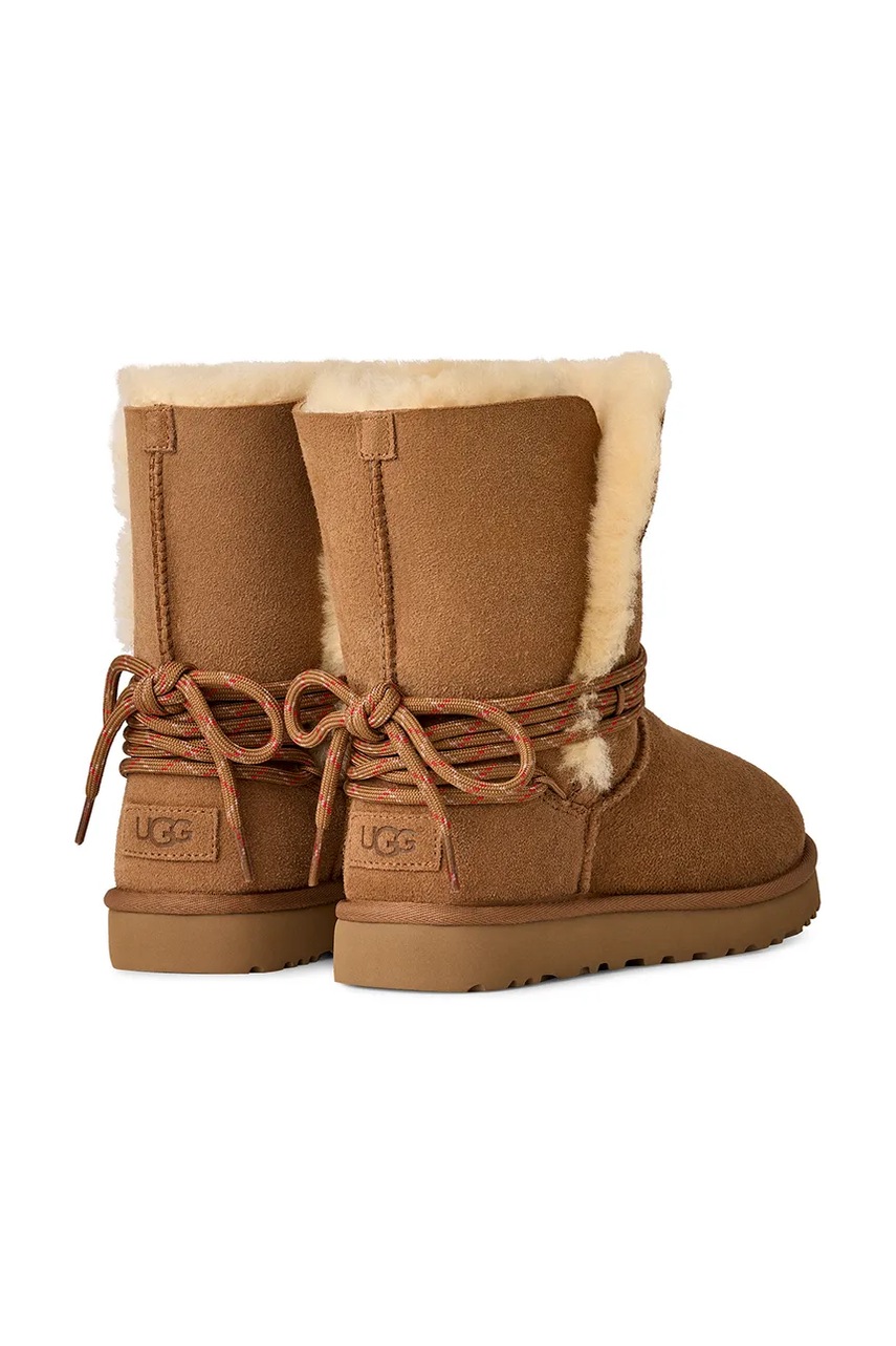 Велурени апрески UGG Bailey Tie